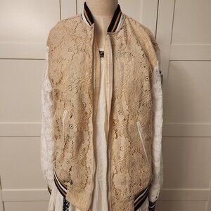 Eye Of The Needle White and gold lace bomber lace jacket size M EUC
